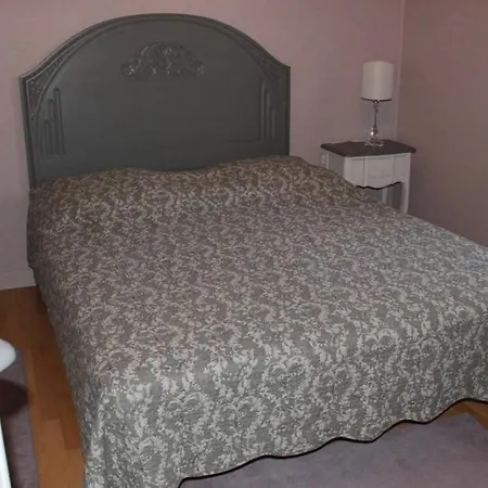 Josephine Apartment